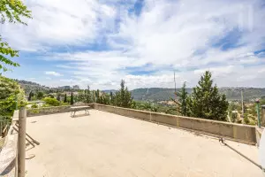 Terrain 10 pi&egrave;ces Jerusalem Ein Kerem