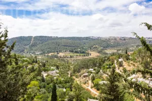 Terrain 10 pi&egrave;ces Jerusalem Ein Kerem