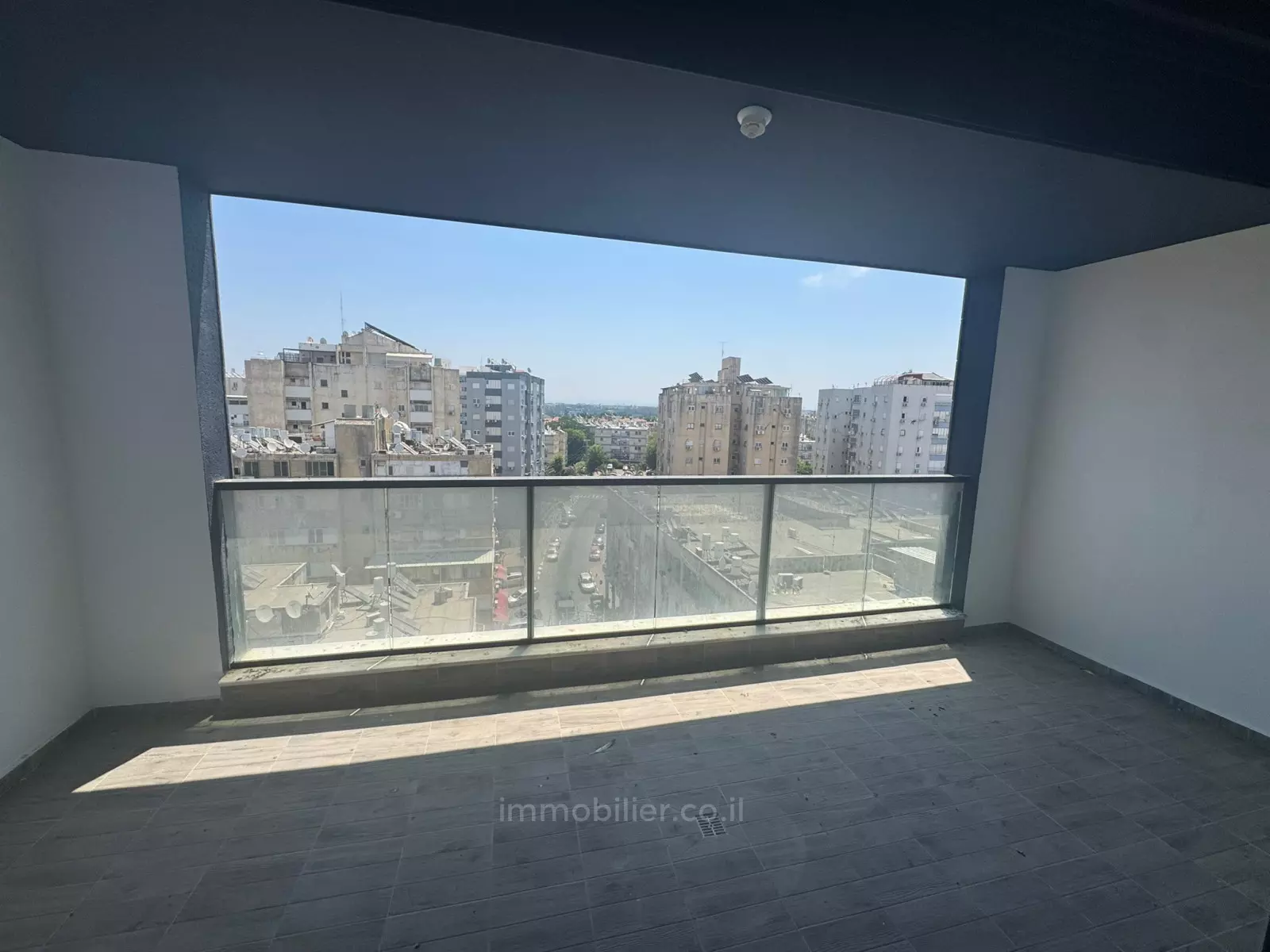Apartamento 4 cômodos Netanya Centro da cidade 457-IBL-1483