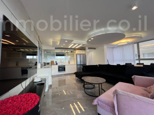 Продажа Квартира Tel Aviv