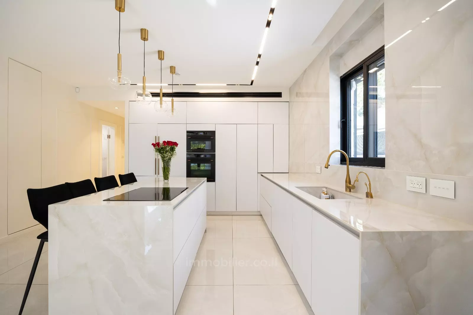 С выходом в сад 4 комнат Иерусалим Ir Ganim 457-IBL-1529