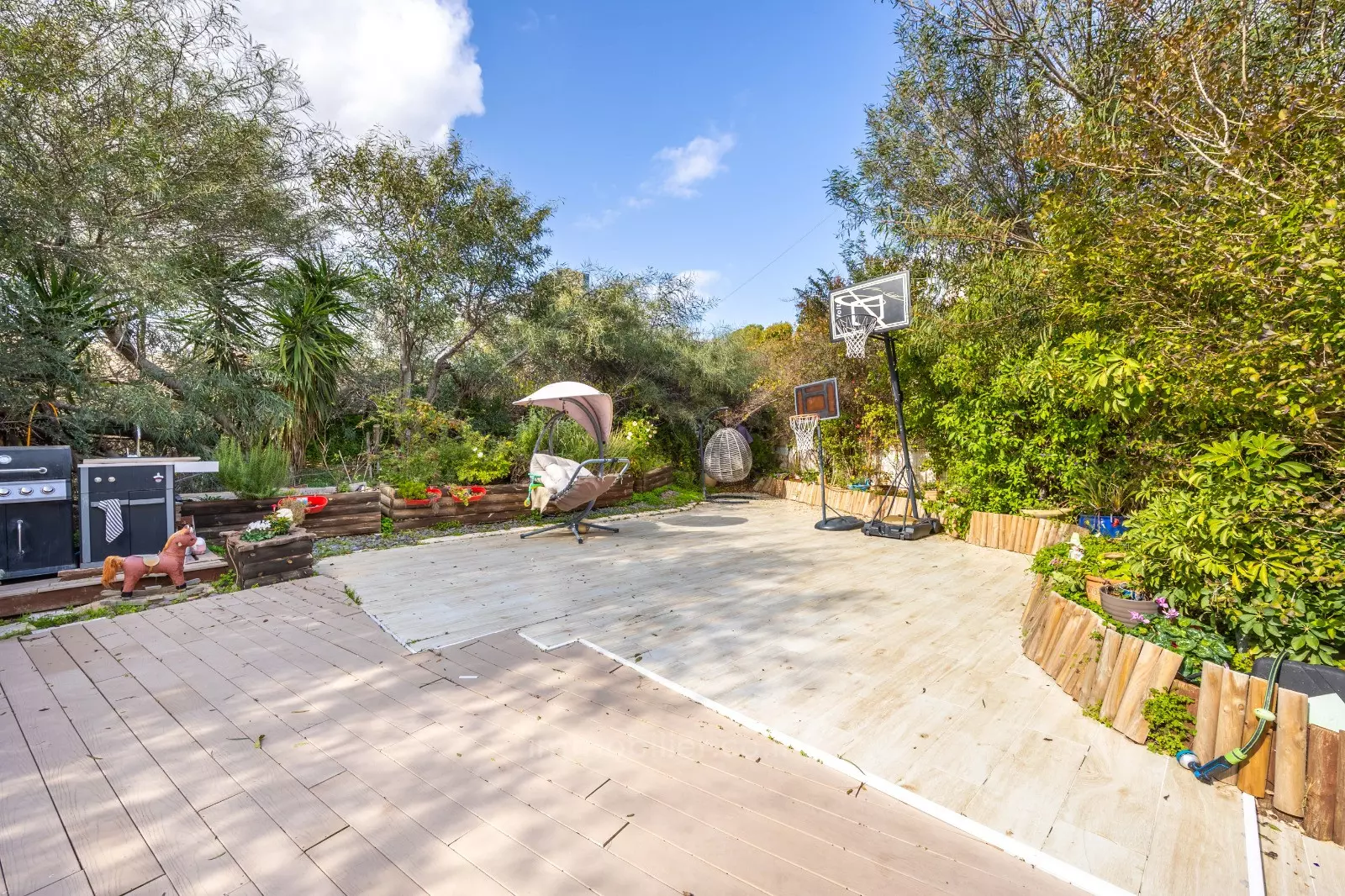 Ground floor 7.5 rooms Jerusalem Ramat Sharet 457-IBL-1555