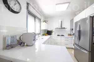 דירה 4 חדרים ירושלים הר חומה