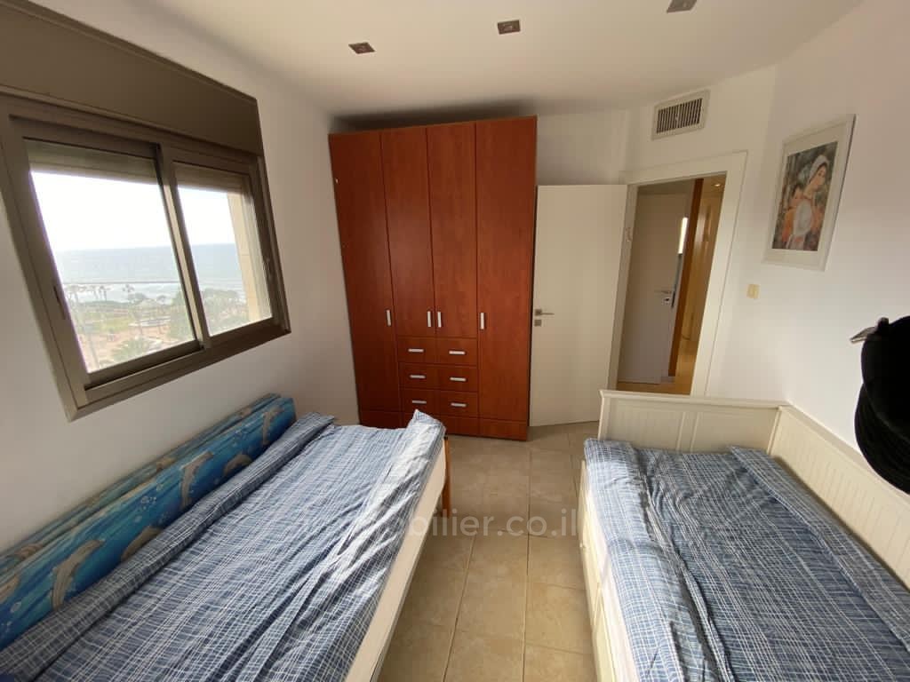 Apartment 4 Rooms Netanya Kikar 457-IBL-868