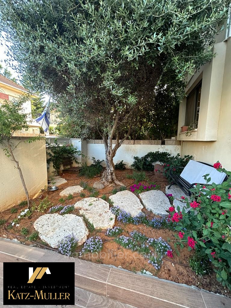 Villa 6 habitaciones  Kfar Yona Kfar Yona 478-IBL-361