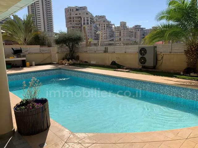 Planta baja 6 habitaciones Ashdod Marina 511-IBL-1358