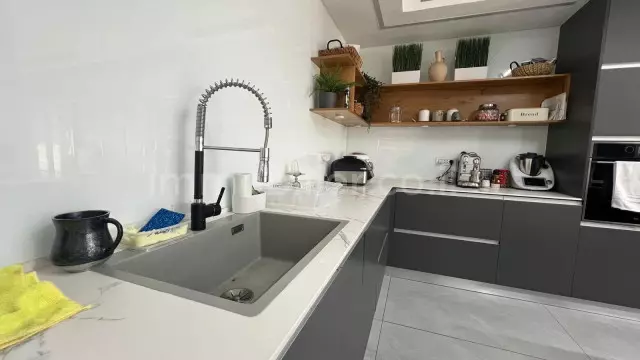 קוטג 7 חדרים אשדוד מרינה