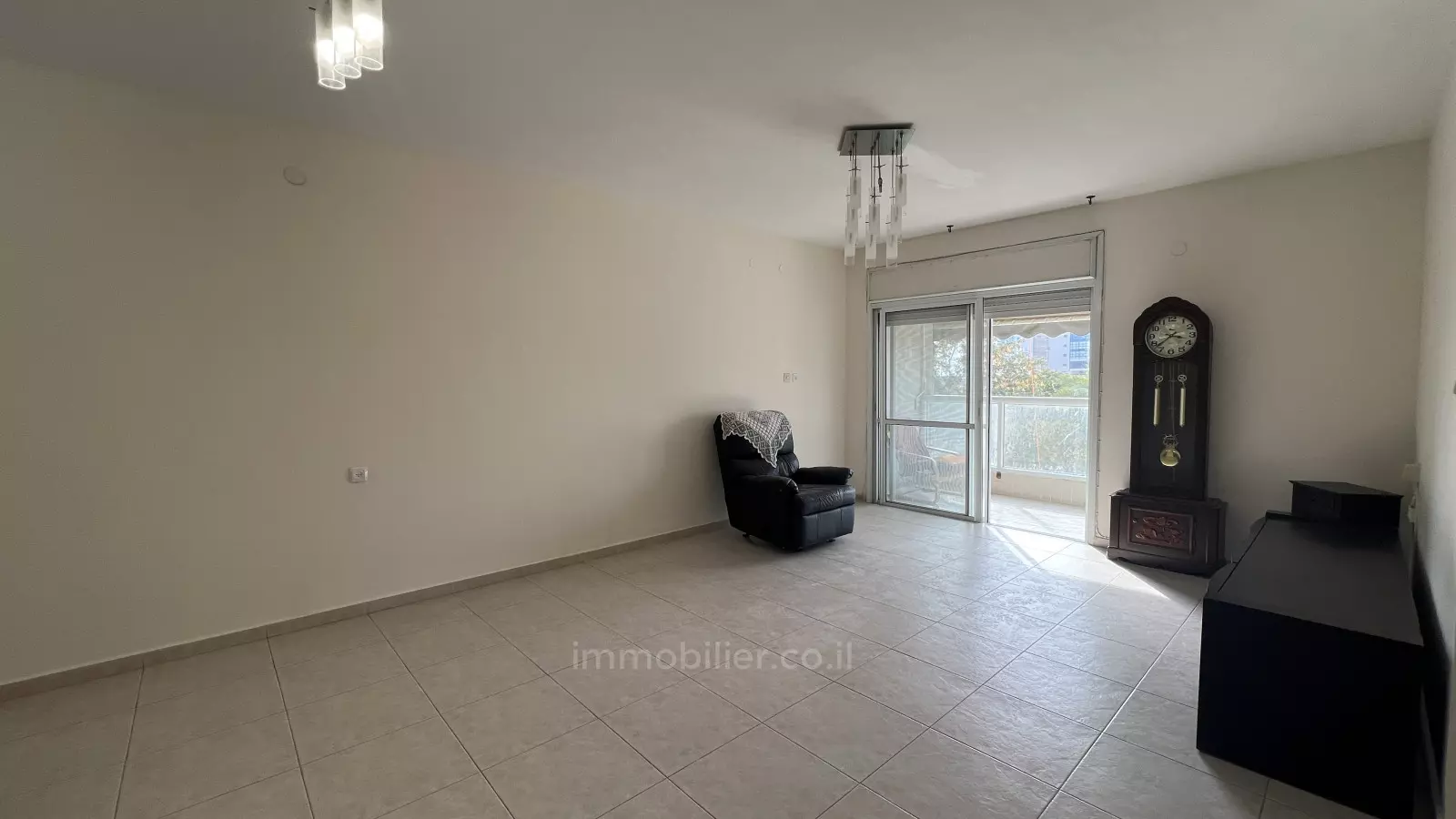 Apartamento 4 cômodos Ashdod City 511-IBL-1564