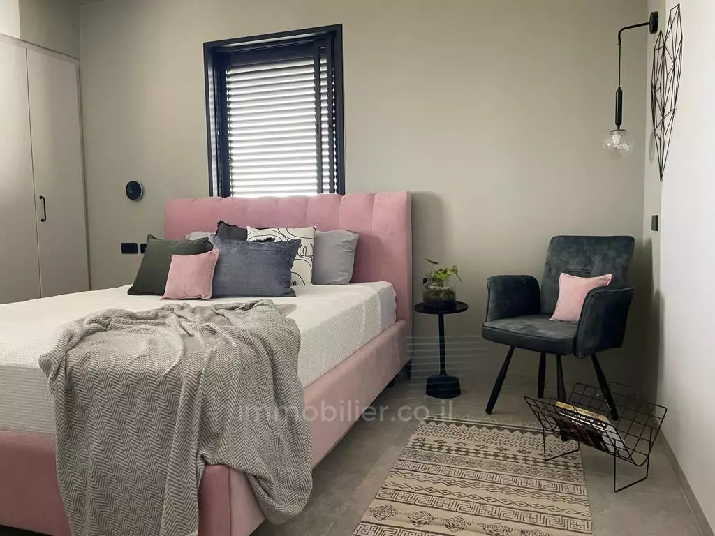 דירה 4 חדרים תל אביב כוכב הצפון 511-IBL-1588