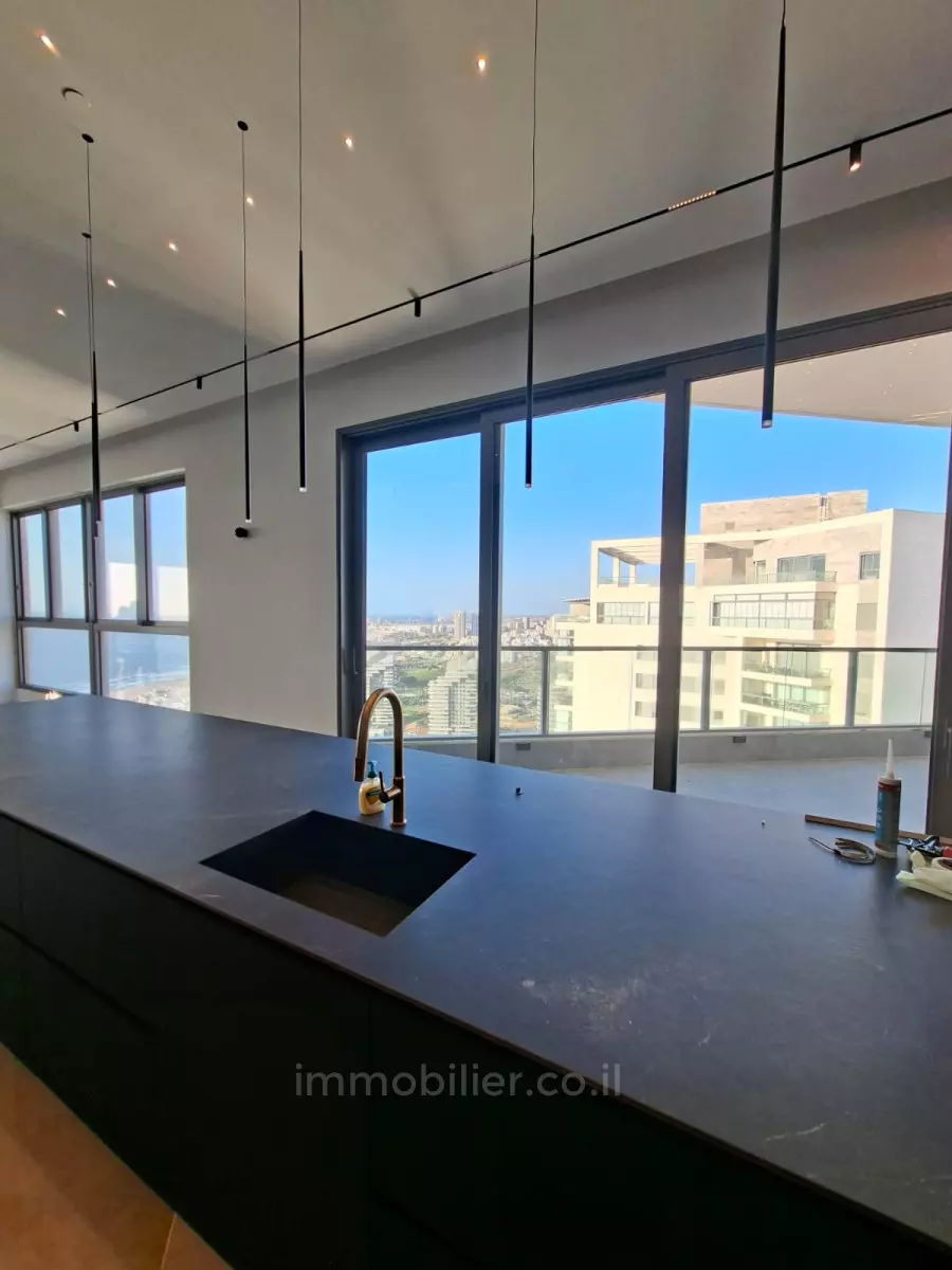 פנטהאוז 6 חדרים אשדוד מר 511-IBL-1772