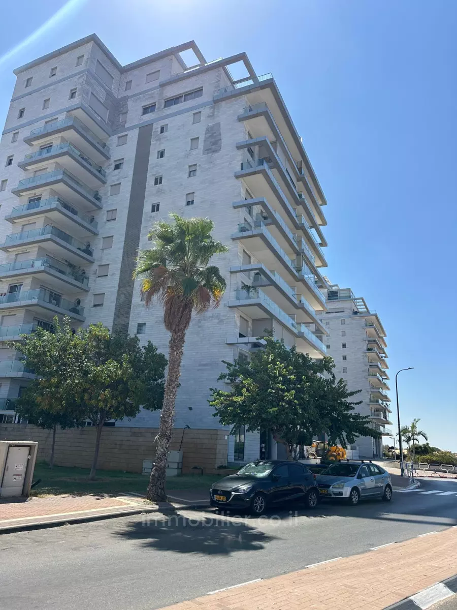 Apartment 5 rooms Ashdod Yud Zayin 511-IBL-1778