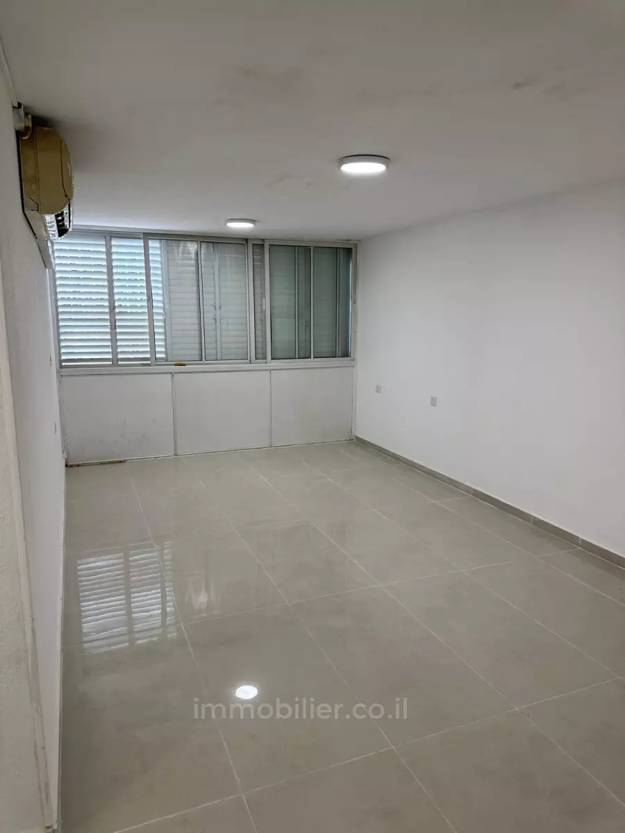 דירה 4.5 חדרים אשדוד ג 511-IBL-1799