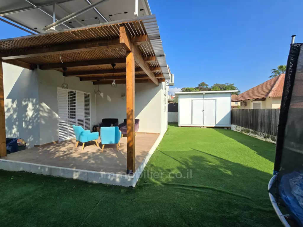 Cottage 4 rooms Gan Yavne Gan Yavne 511-IBL-1827