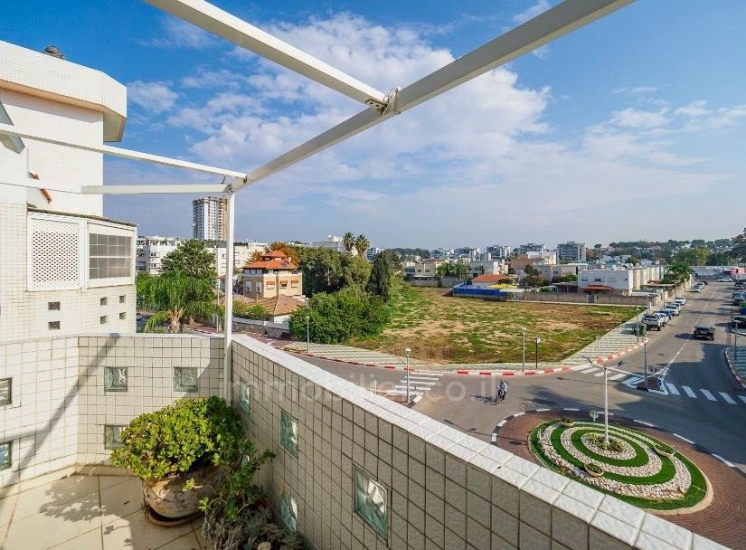 Residential quarter Duplex 5 pieces a ein sara nahariya