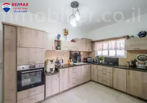 Apartamento 4 cômodos Nahariya Centro da cidade