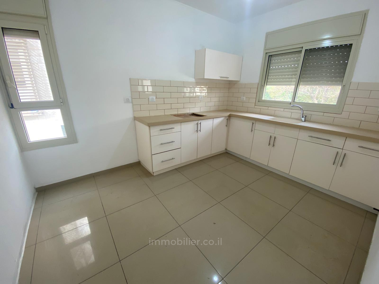 Residential quarter Beau rez de jardin