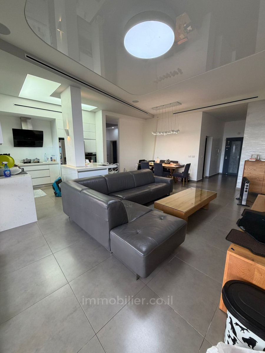 Wohnviertel Un magnifique rez de jardin face a la mer quartier marina