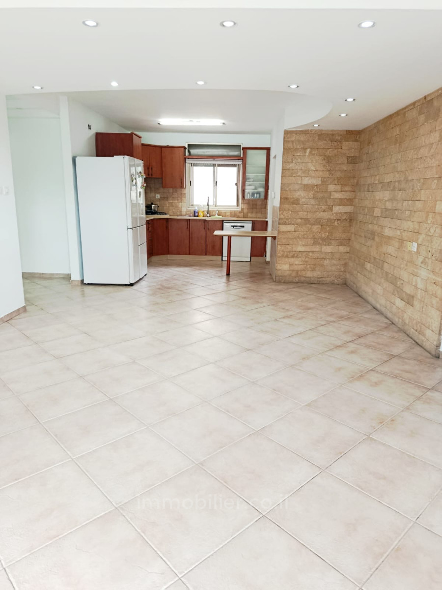 Wohnviertel Un beau 5 pieces barnea proche commerces et la mer