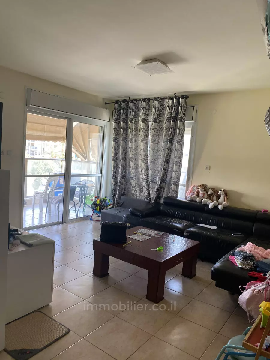 Apartment 3 rooms Ashkelon Newe Ilan 529-IBL-1