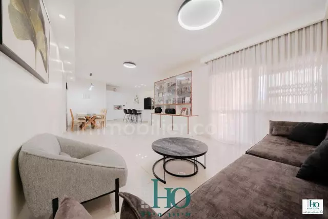 Departamento 5 habitaciones Ascalón Afridar