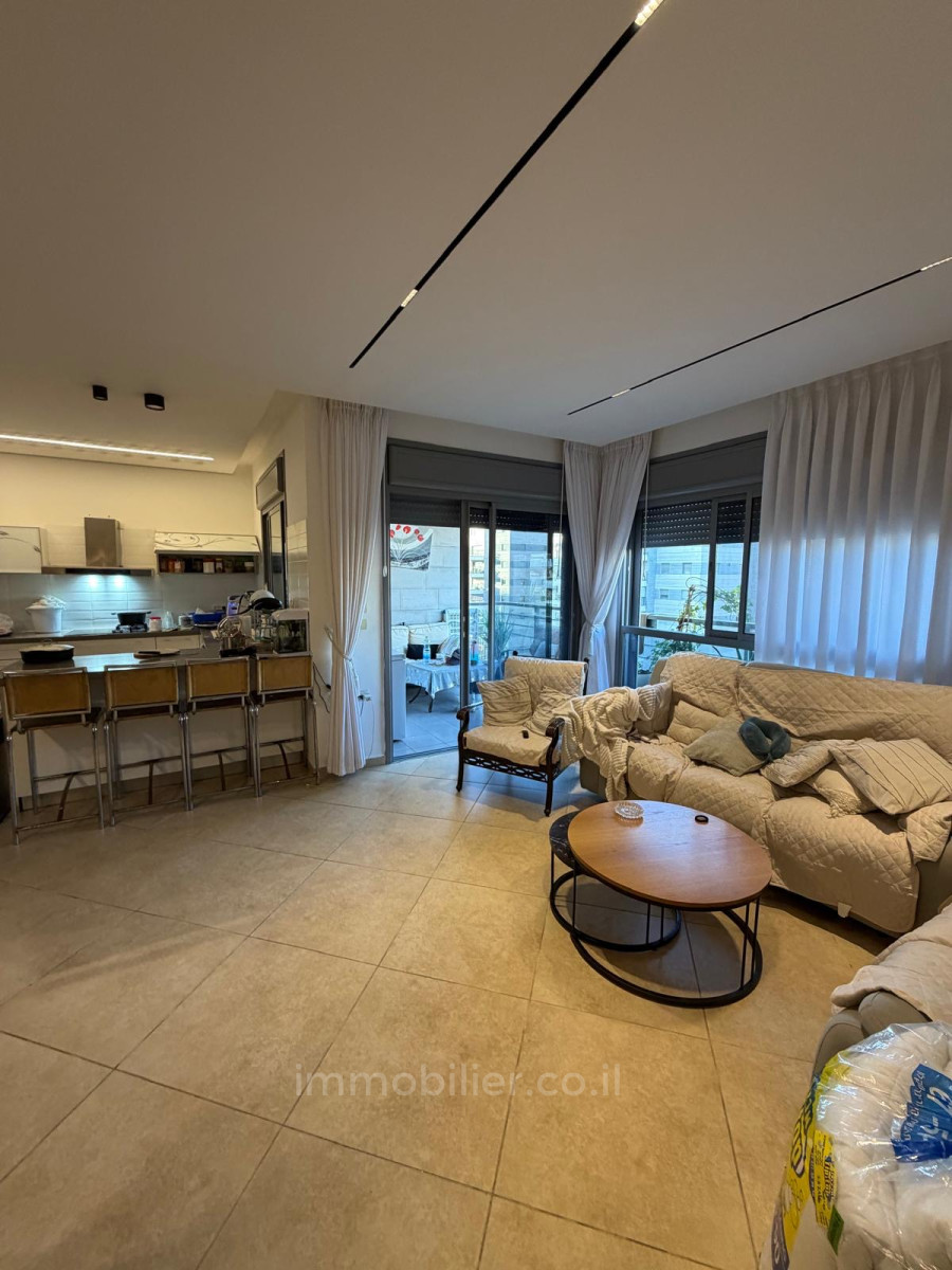 Wohnviertel Bonne affaire 5 pieces barnea immeuble recent