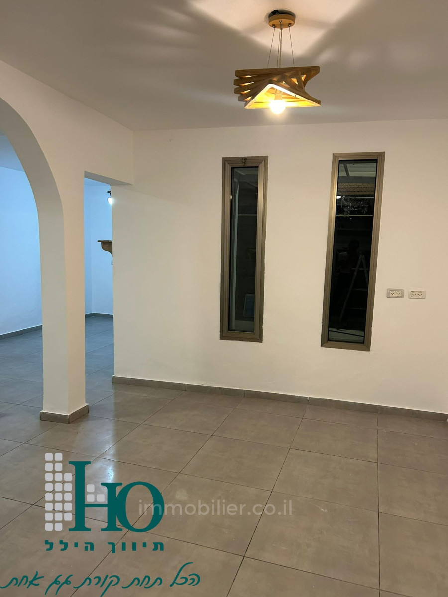 Dzielnica mieszkaniowa Une maison mitoyenne refait a neuf