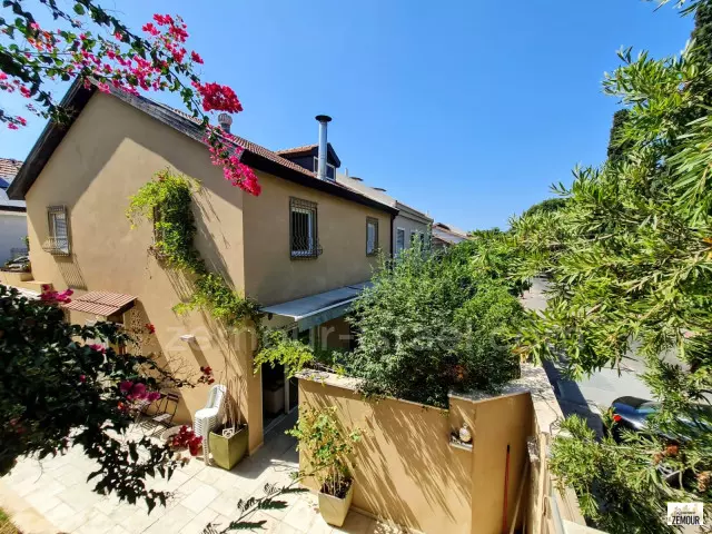 Cottage 5.5 rooms Raanana Est