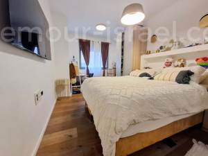 Продажа Квартира Raanana