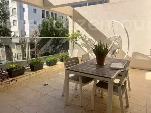 Apartamento 3 cômodos Raanana Est