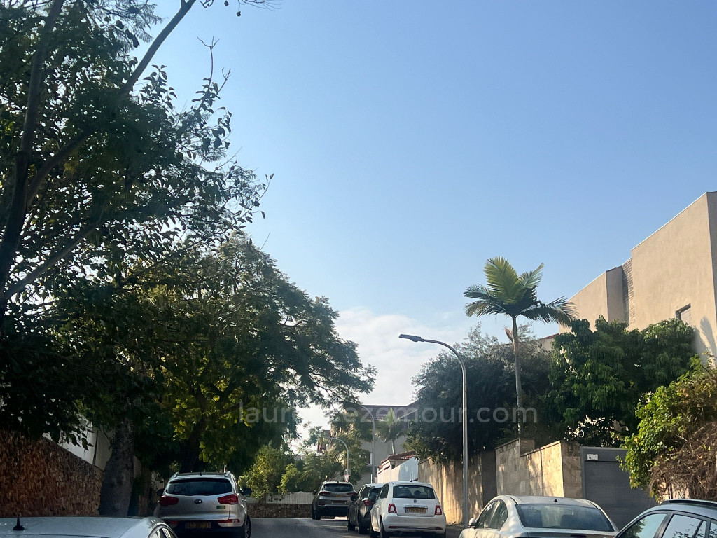 Residential quarter Affaire prevoir renovation complete superbe location