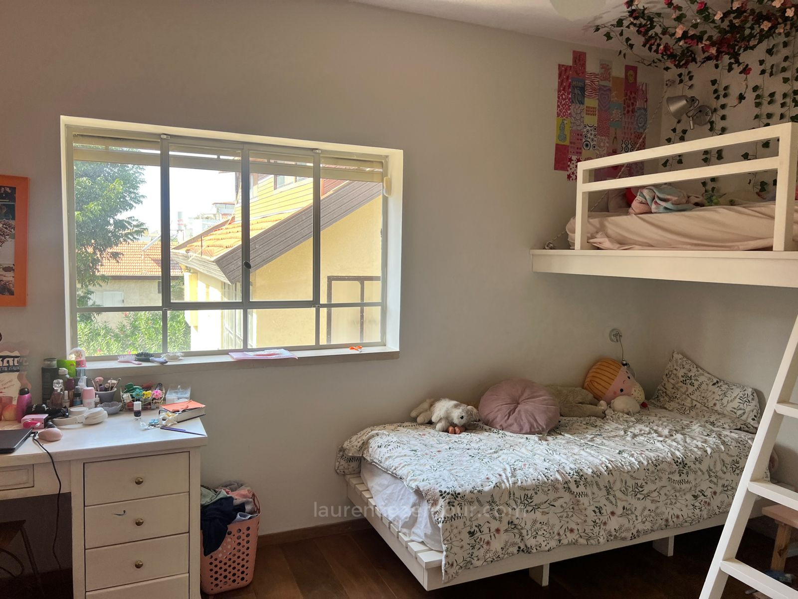 Wohnviertel Tres rare en centre ville de raanana piscinable