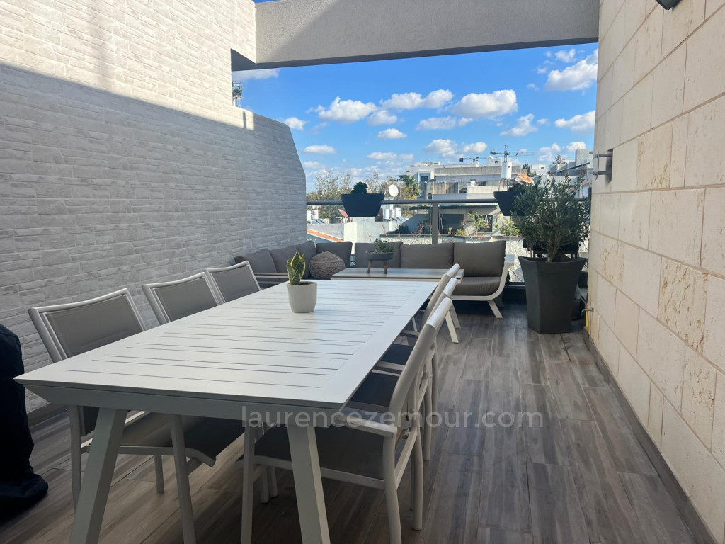 Dzielnica mieszkaniowa Centre ville raanana immeuble recent duplex vue degagee