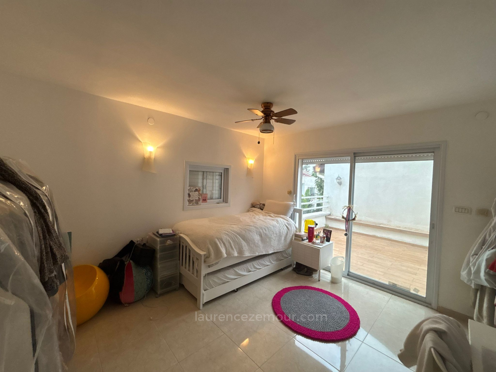 Quartier résidentiel Maison avec piscine.centre ville raanana