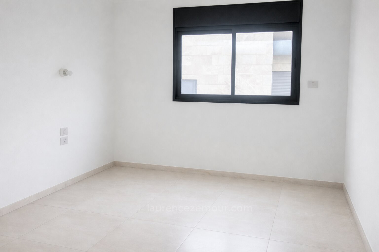 Quartier résidentiel Neuf . en centre ville tres lumineux