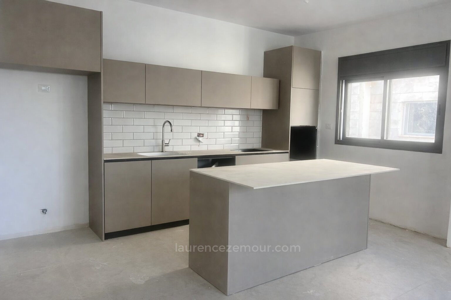 Quartier résidentiel Neuf . en centre ville tres lumineux