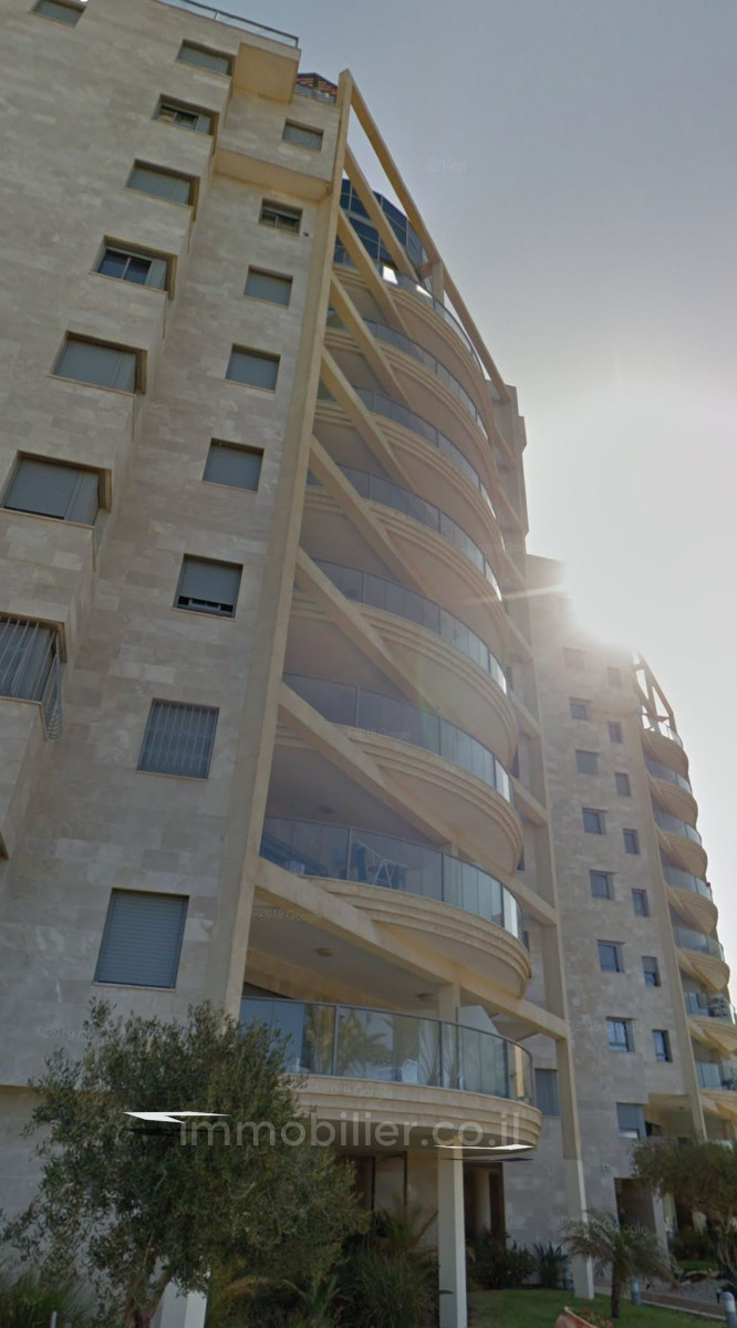 Пентхаус 5 комнат(-ы)  Tel Aviv Ramat Aviv hadacha 601-IBL-4
