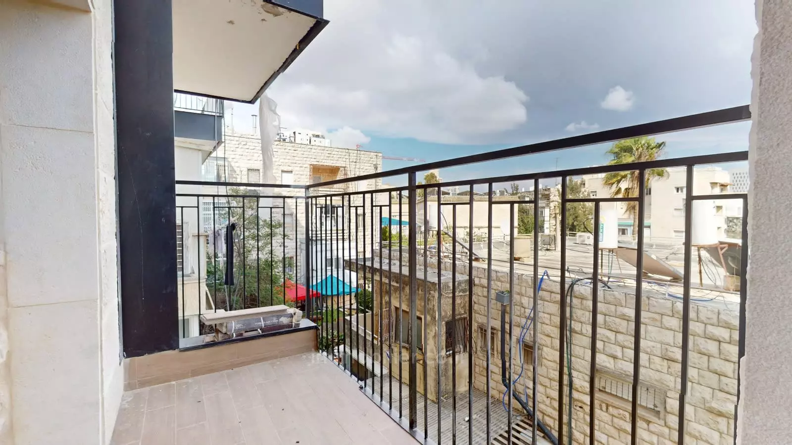 Apartment 4.5 rooms Jerusalem Kiryat Moshe 606-IBL-25