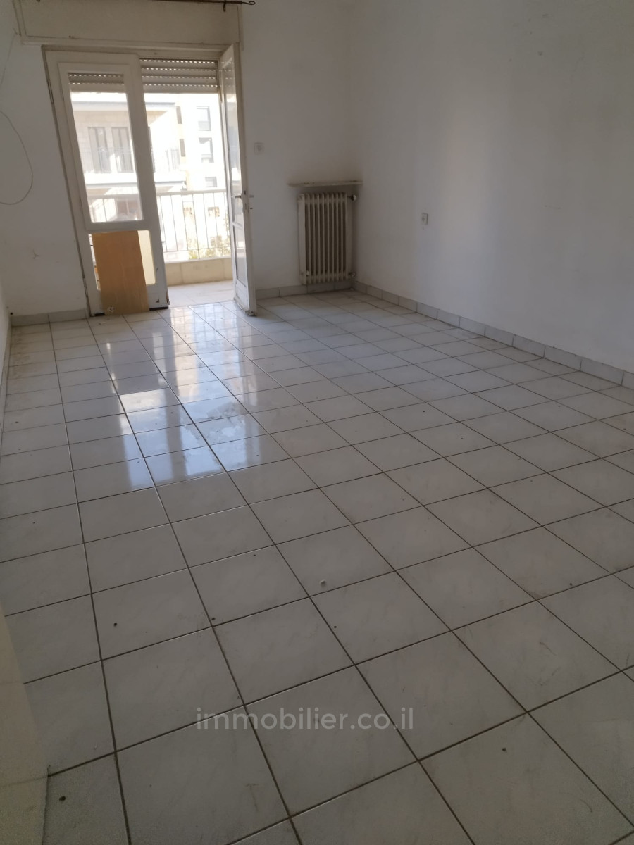 Quartier résidentiel Kiryat moché proche tram