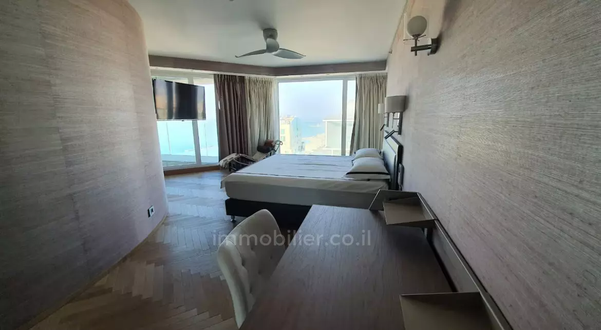 Пентхаус 4 комнат Tel Aviv Первая линия от моря 627-IBL-14