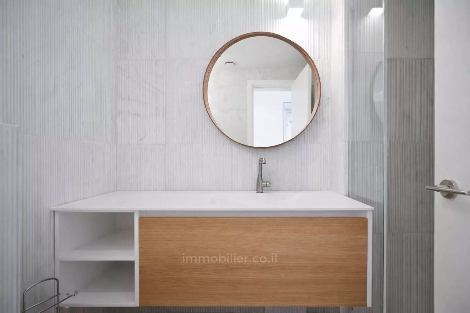 Apartamento 4.5 cômodos Tel Aviv Shenkin 627-IBL-59