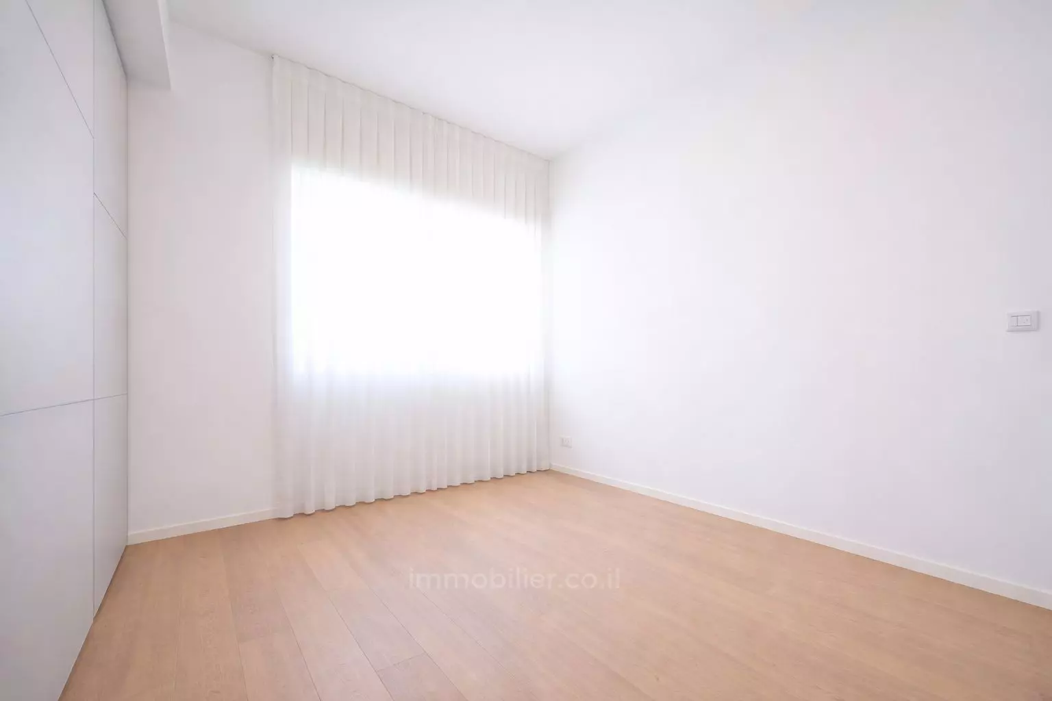 Apartamento 4.5 cômodos Tel Aviv Shenkin 627-IBL-59