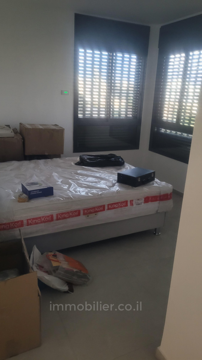 Residential quarter Nouveau appartement tout neuf a vendre appartement de luxe avec fourniture et accessoir tous compris pas besoin de renover appartement pret a vous aceuillir avec vos valises appartement de 130 m2 haut de gamme 5 pieces situer en plein coeur