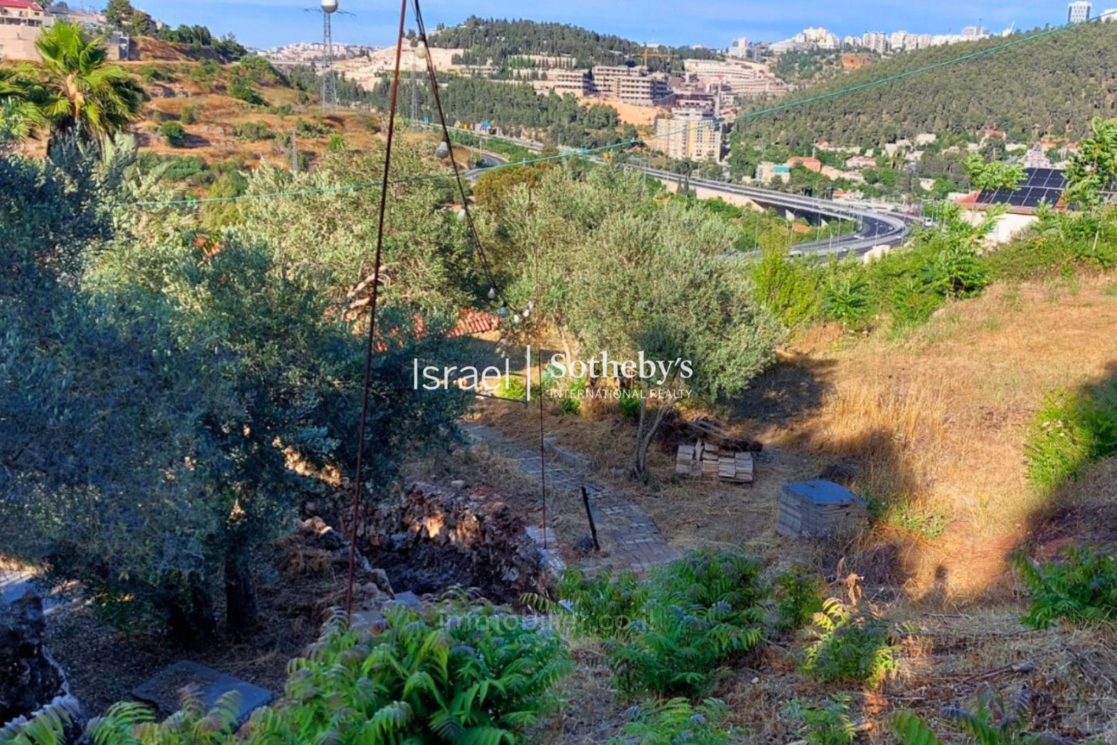 Wohnquartier Maison individuelle sur un vaste terrain a vendre pres de jerusalem