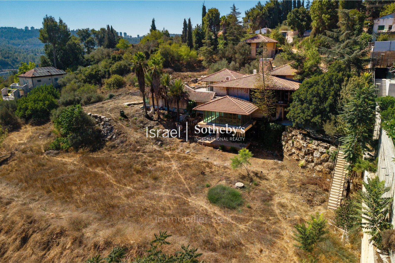 Wohnquartier Maison individuelle sur un vaste terrain a vendre pres de jerusalem