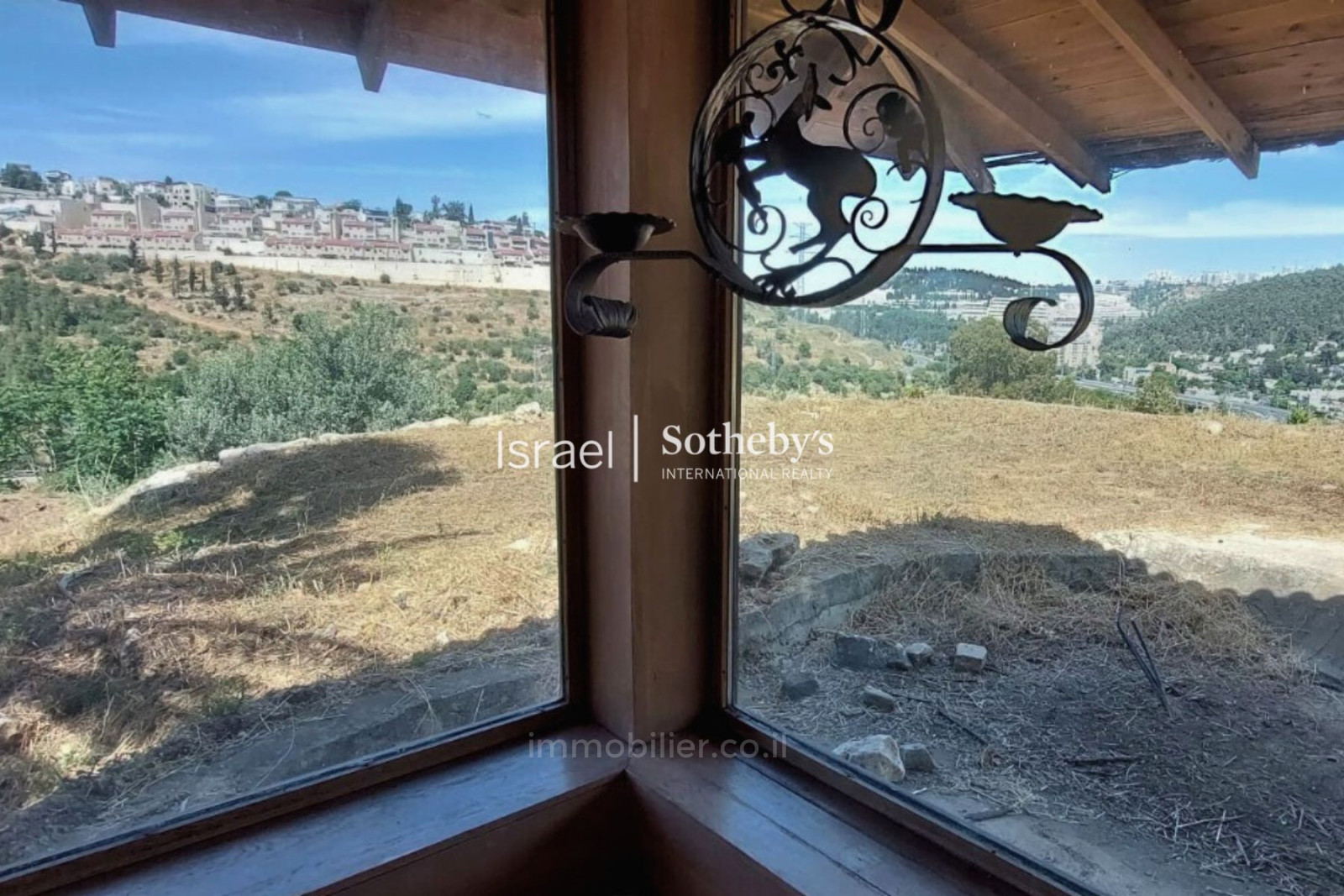 Wohnquartier Maison individuelle sur un vaste terrain a vendre pres de jerusalem