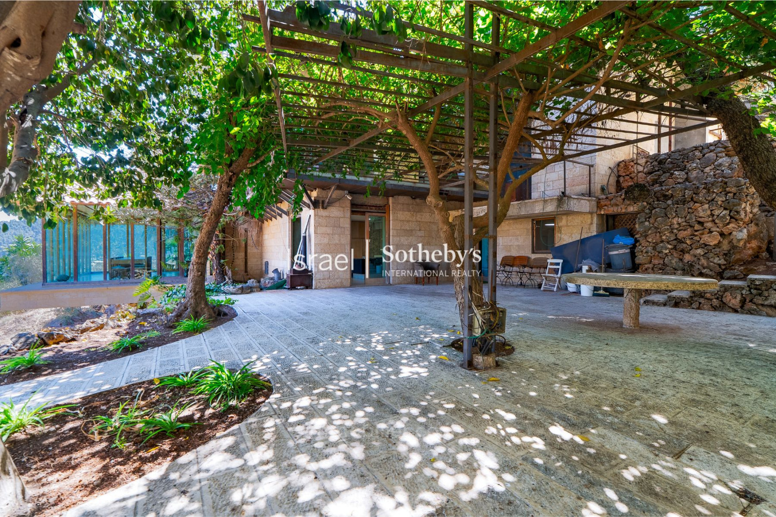 Wohnquartier Maison individuelle sur un vaste terrain a vendre pres de jerusalem