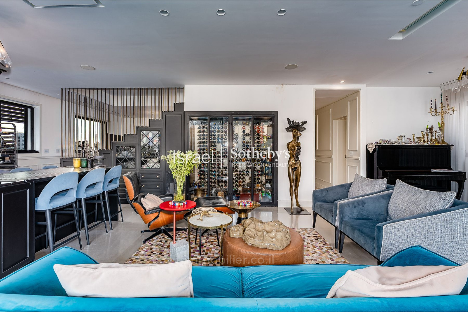 Dzielnica mieszkaniowa Magnifique penthouse avec piscine au centre de tel aviv