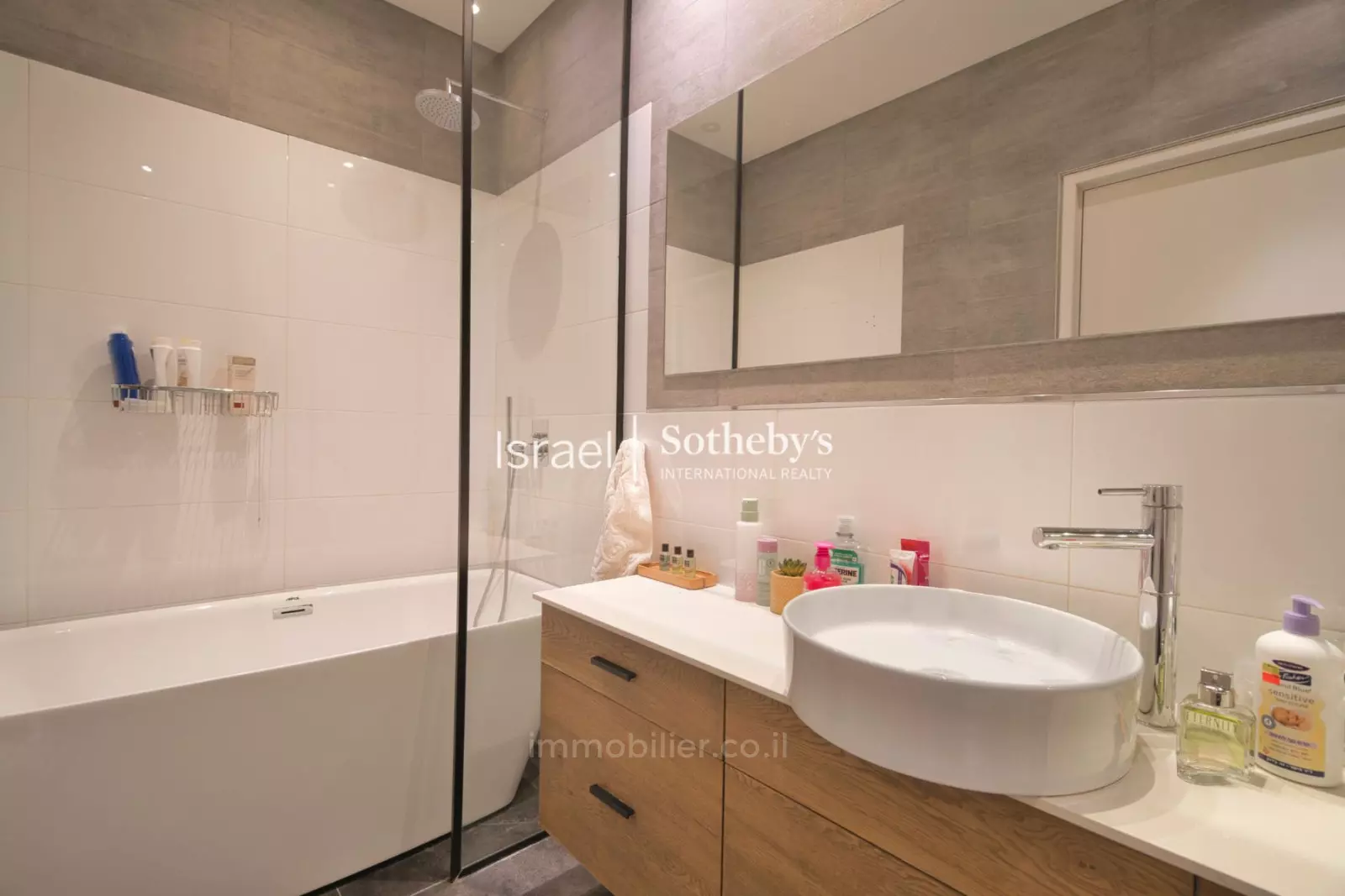 Квартира 4.5 комнат Tel Aviv tel aviv 651-IBL-77