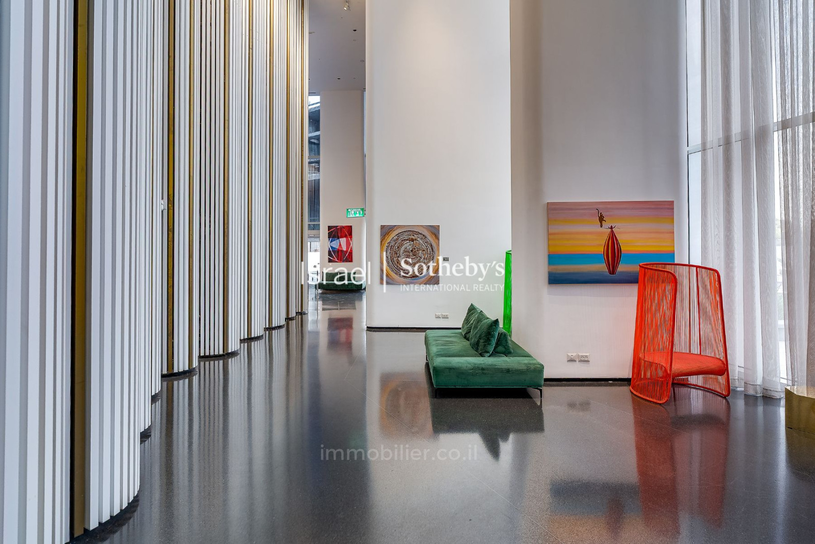 Quartier résidentiel Penthouse avec vue mer panoramique au 47e étage et piscine privée | gindi tlv