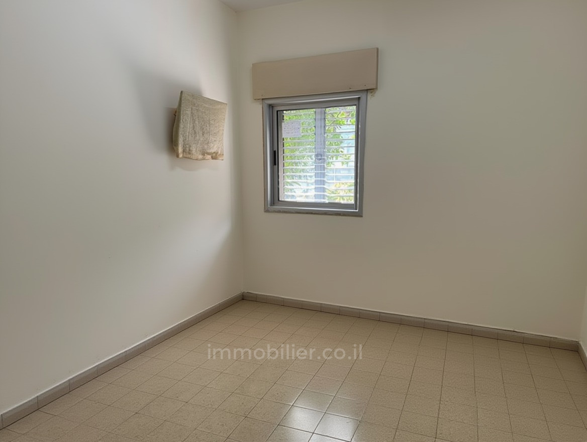 Dzielnica mieszkaniowa Grand 4 pieces a renover dans le centre de tel aviv au calme superbe opportunitee